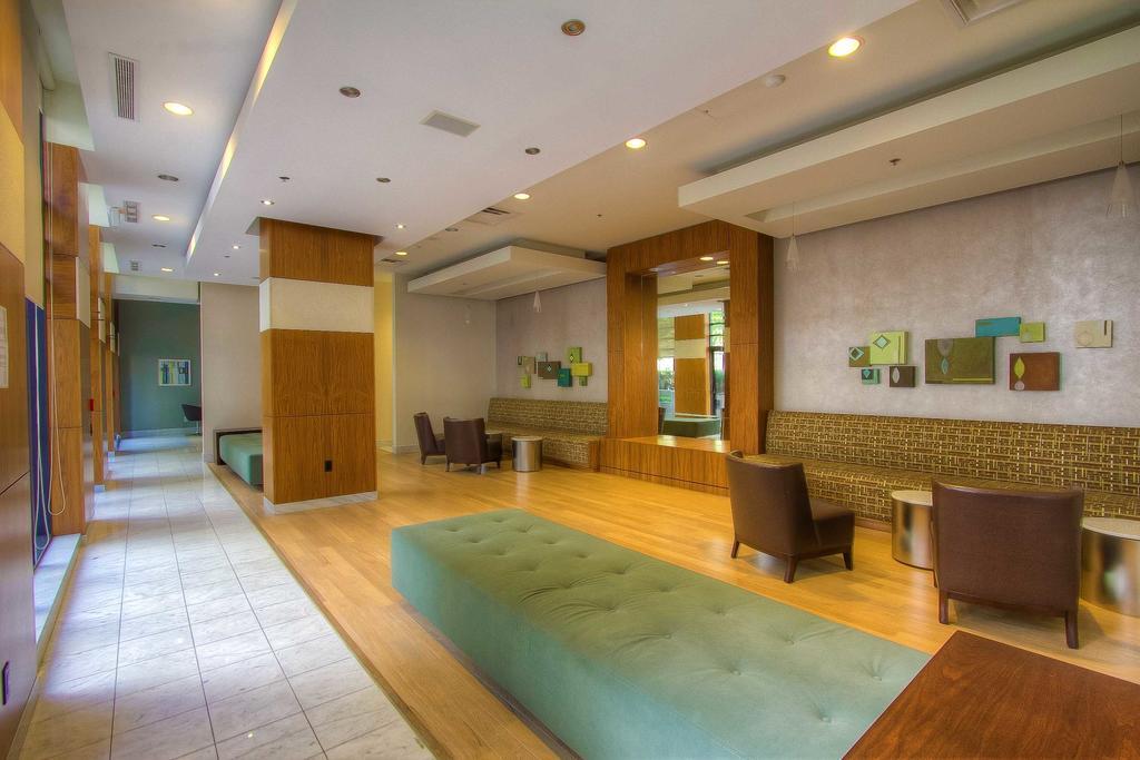 Sky Suites Yorkville Toronto Pokoj fotografie