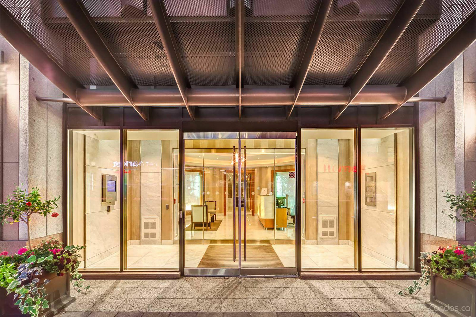 Sky Suites Yorkville Toronto Exteriér fotografie